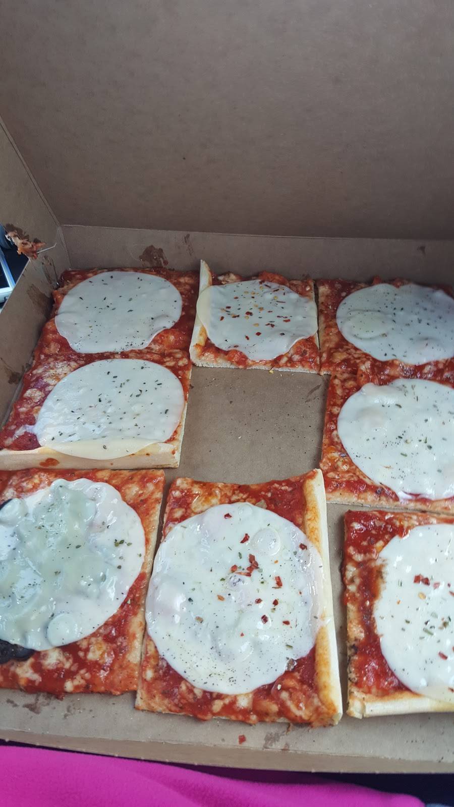 Cristys Pizza | restaurant | 1 Riverview Terrace, Hampton, NH 03842, USA | 6039294496 OR +1 603-929-4496