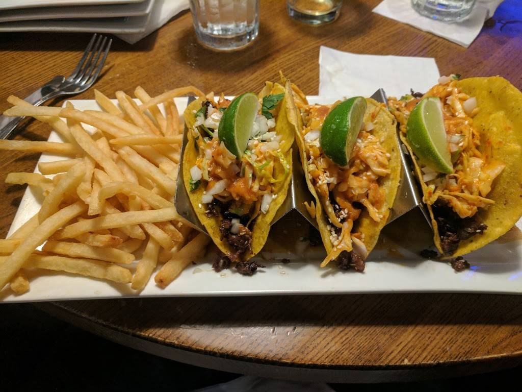 Ashleys Beer & Grill | restaurant | 7525 N Wayne Rd, Westland, MI 48185, USA | 7345251667 OR +1 734-525-1667