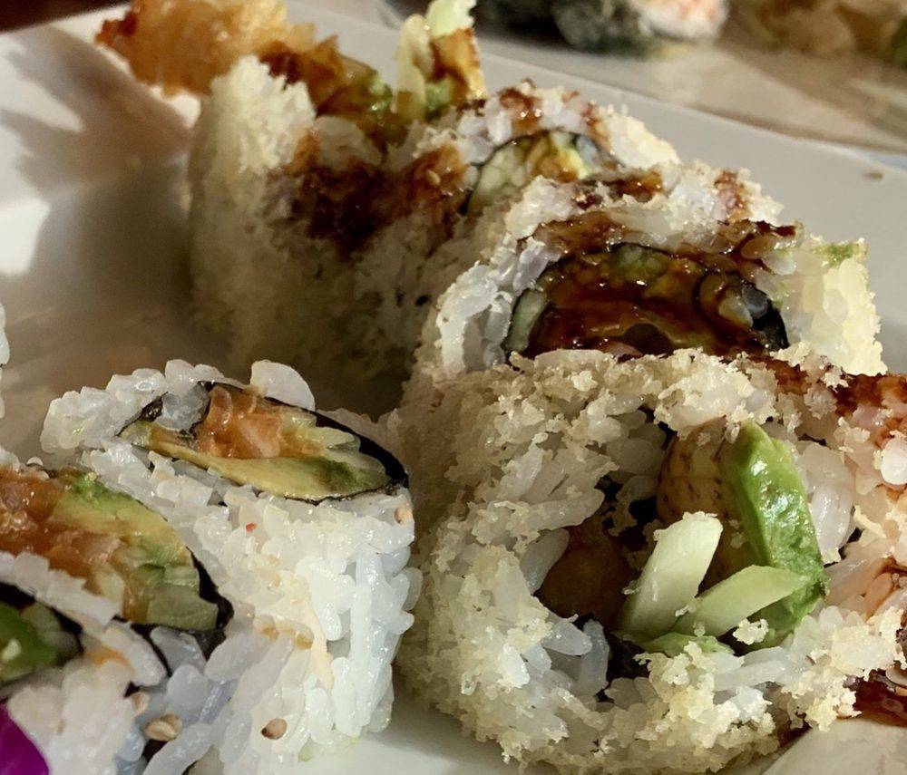 Sakura Sushi & Hibachi Grill | restaurant | 1615 Milwaukee Ave #135, Glenview, IL 60025, USA | 8473768448 OR +1 847-376-8448