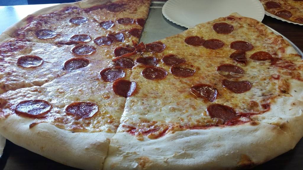 Brooklyn Pizzeria | restaurant | 912 N Spence Ave, Goldsboro, NC 27534, USA | 9197785666 OR +1 919-778-5666