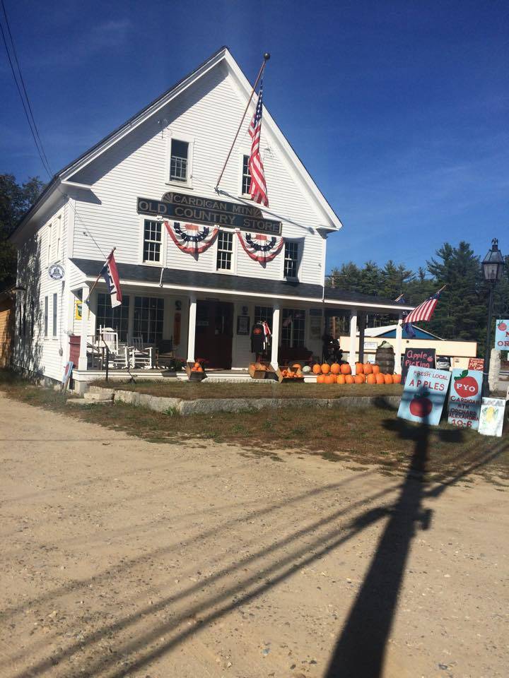 Cardigan Country Store & Orchard Bistro | cafe | 231 Lake St, Bristol, NH 03222, USA | 6037440303 OR +1 603-744-0303