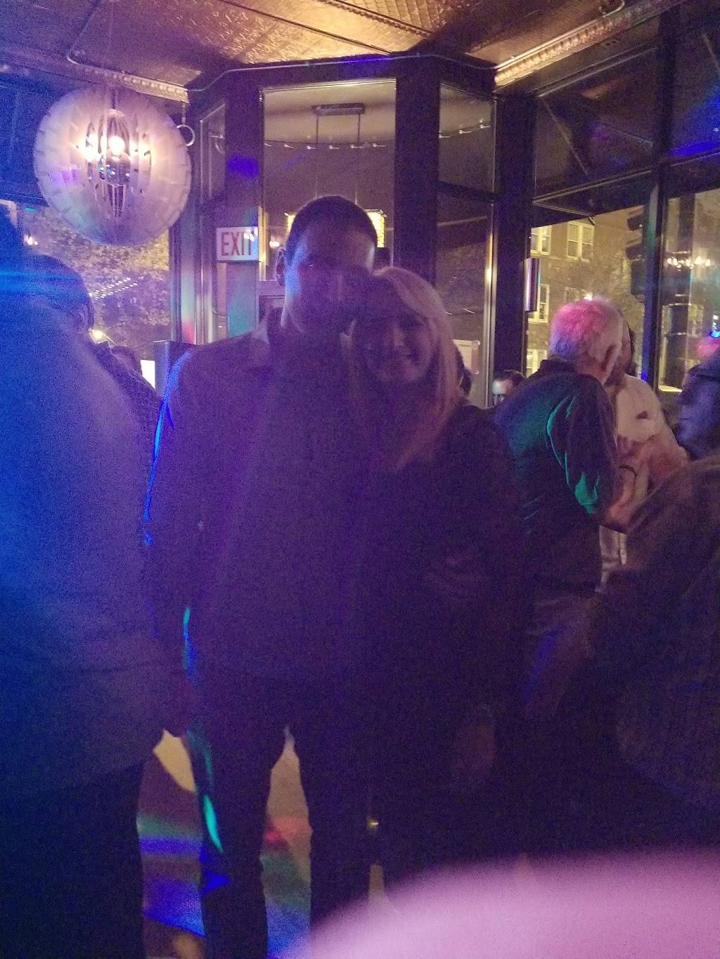 Xippo | meal takeaway | 3759 N Damen Ave, Chicago, IL 60618, USA | 7735299135 OR +1 773-529-9135