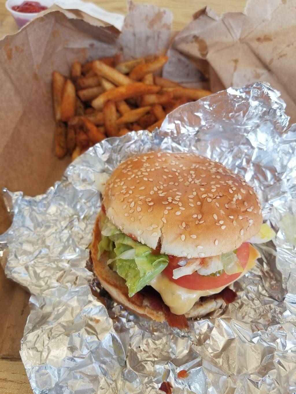 Five Guys | meal takeaway | 9630 Applecross Rd, Jacksonville, FL 32222, USA | 9045730900 OR +1 904-573-0900