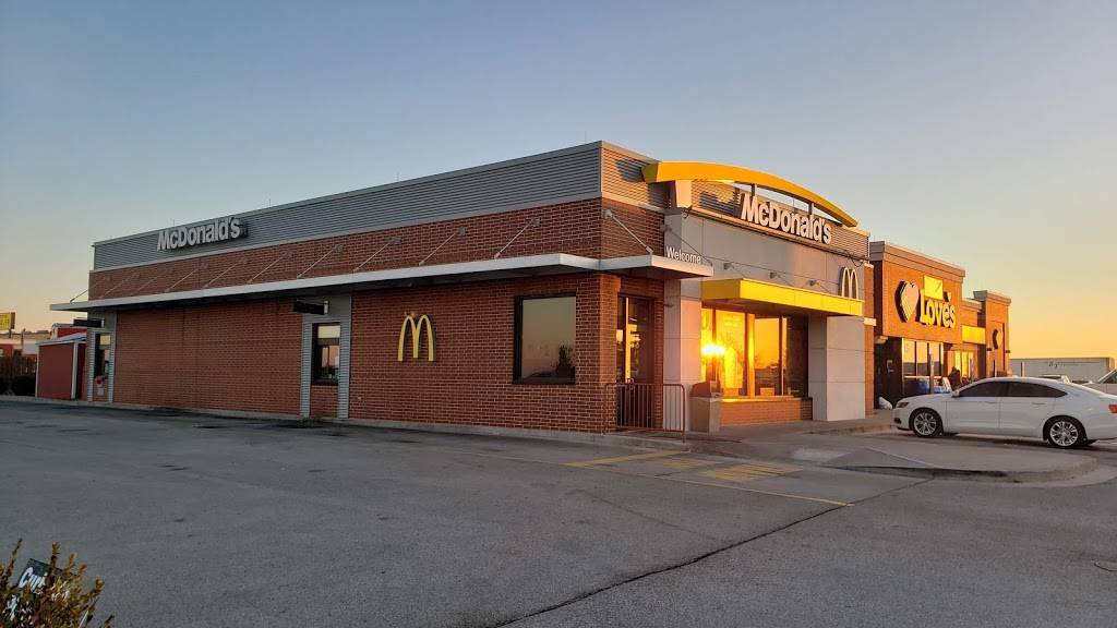 McDonalds | cafe | 9191 IL-140, Hamel, IL 62046, USA | 6186332131 OR +1 618-633-2131