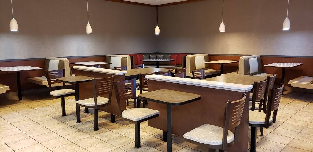 McDonalds | cafe | 667 Maratech Ave, Marathon City, WI 54448, USA | 7154436545 OR +1 715-443-6545