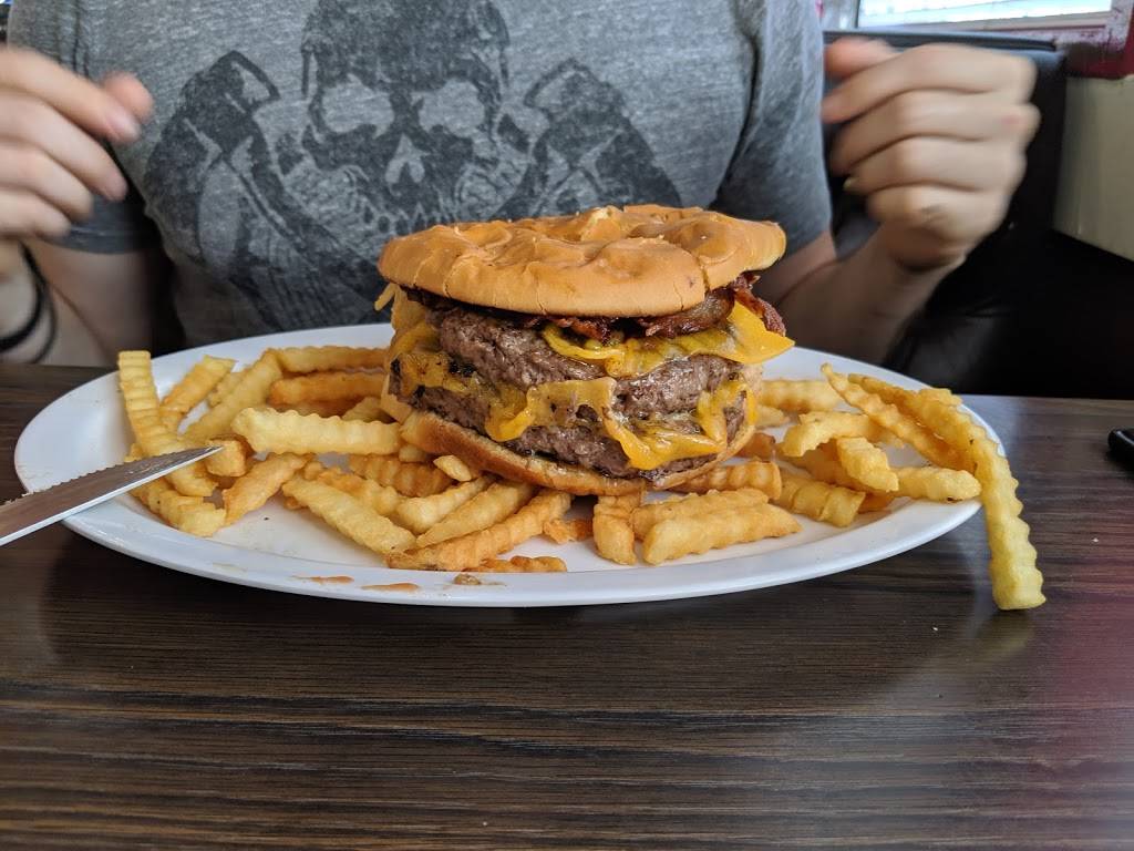 Snack Shack | restaurant | 4690 Franklin Blvd, Eugene, OR 97403, USA | 5417412111 OR +1 541-741-2111