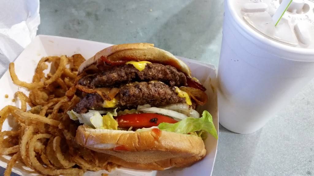 Big Daddys Ship Store | restaurant | 2500 Oak Grove Loop S #200, Grapevine, TX 76051, USA | 8174811237 OR +1 817-481-1237