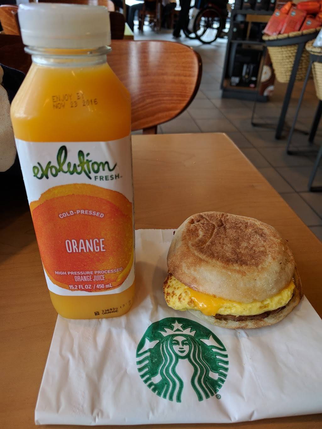 Starbucks | cafe | 753 S Arroyo Pkwy #3, Pasadena, CA 91105, USA | 6267967330 OR +1 626-796-7330