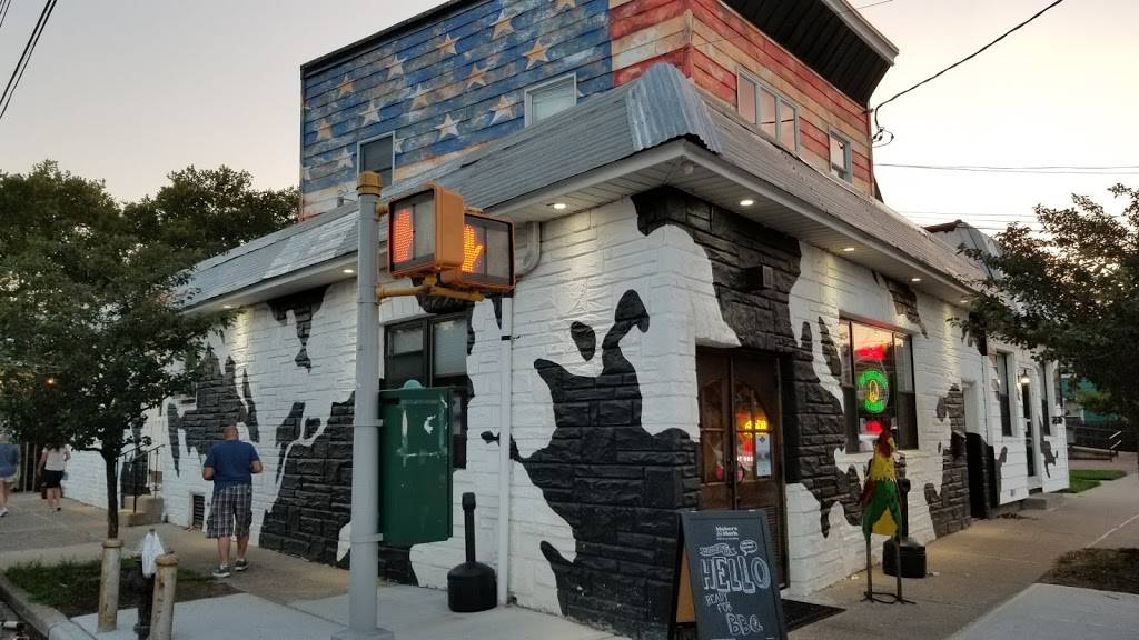 Corner House BBQ | restaurant | 100 Lincoln Ave, Staten Island, NY 10306, USA | 7189871227 OR +1 718-987-1227