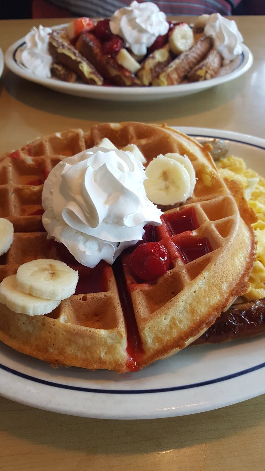 IHOP | restaurant | 3001 N St, Sacramento, CA 95816, USA | 9164551548 OR +1 916-455-1548
