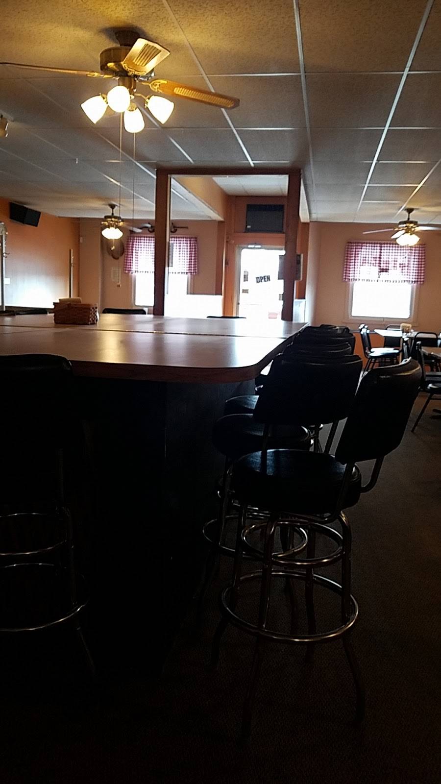 Uncle Lars Pizza | restaurant | 108 W Main St, Plano, IL 60545, USA | 6305523535 OR +1 630-552-3535