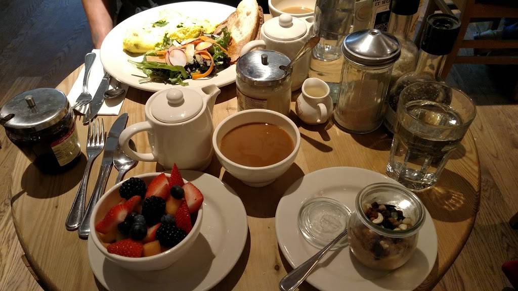 Le Pain Quotidien | restaurant | 1000 W Armitage Ave, Chicago, IL 60614, USA | 7737704341 OR +1 773-770-4341