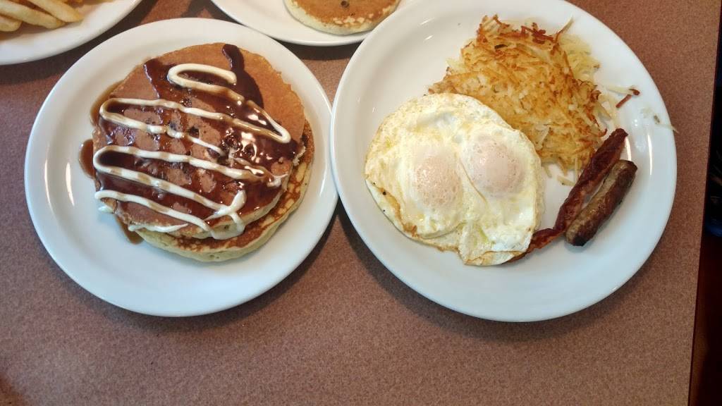 Dennys | restaurant | 1250 Stratford Ave, Dixon, CA 95620, USA | 7076781002 OR +1 707-678-1002