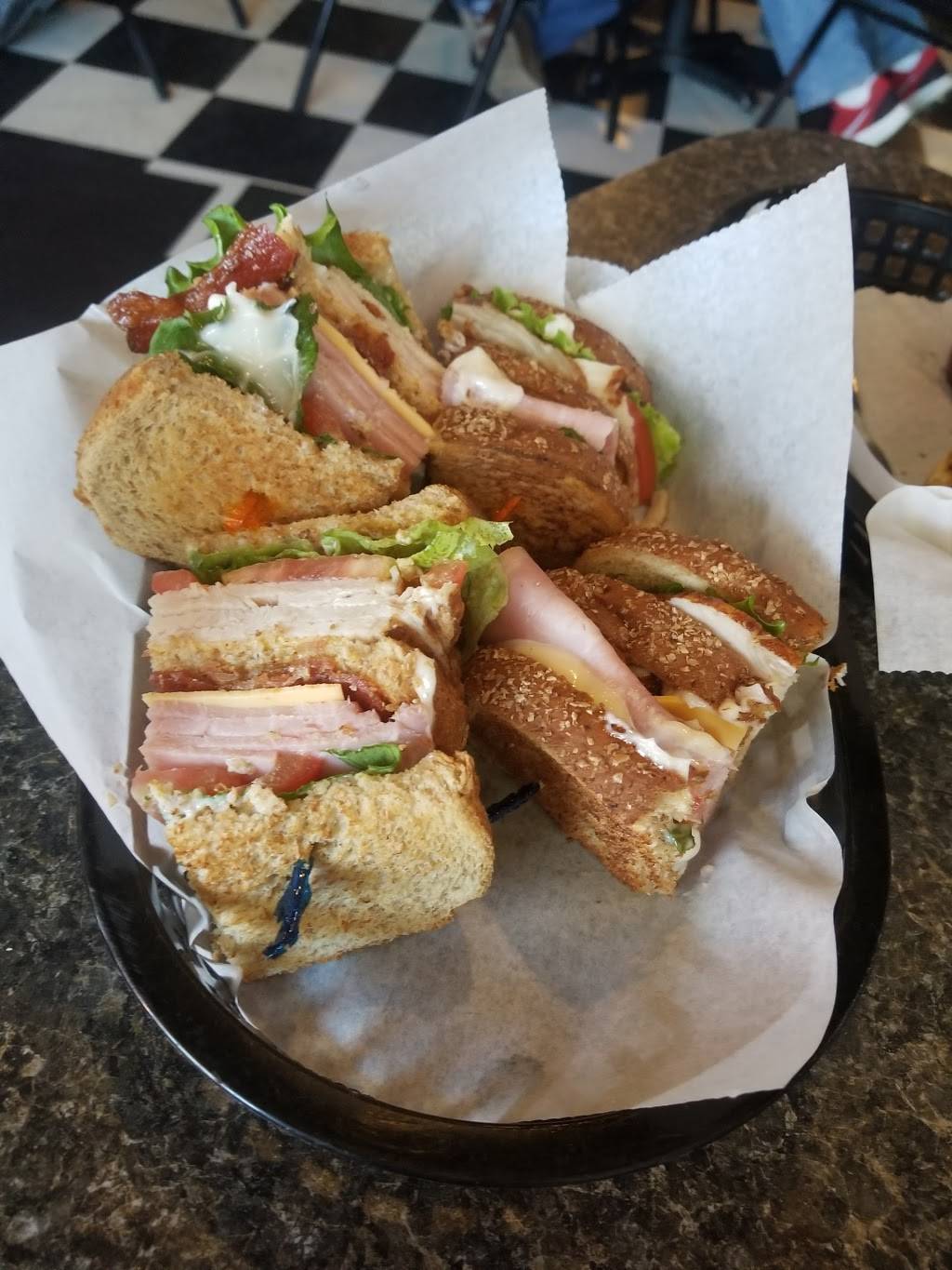 Checks Cafe | restaurant | 1101 E Burnett Ave, Louisville, KY 40217, USA | 5026379515 OR +1 502-637-9515