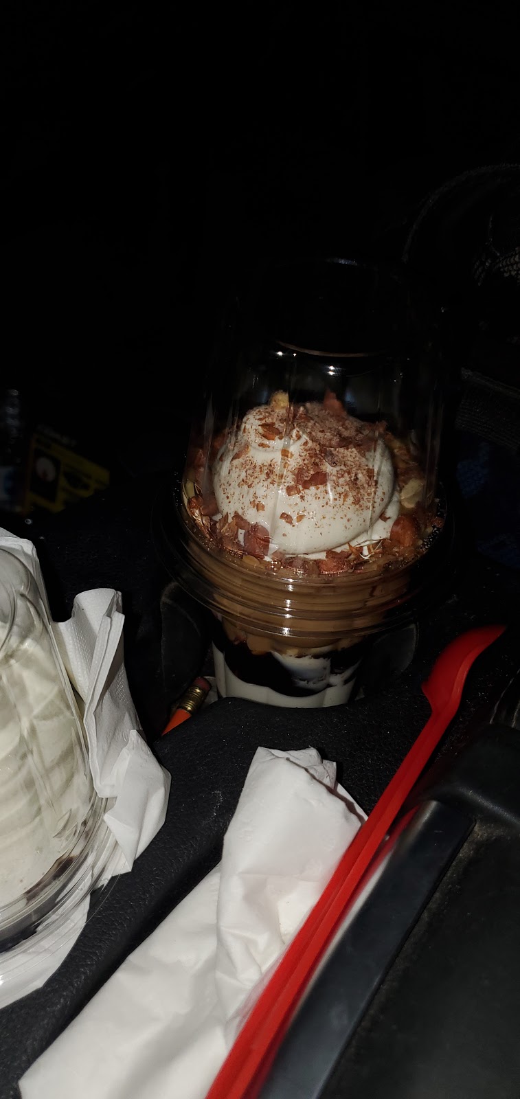 Dunkin Donuts | cafe | 6336 W North Ave, Chicago, IL 60639, USA | 7736221881 OR +1 773-622-1881