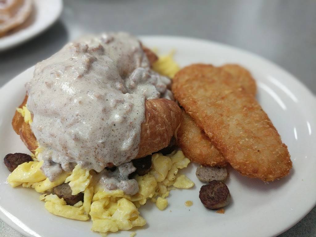 Sandees Restaurant | restaurant | 162 Main St, Lancaster, MA 01523, USA | 9783651950 OR +1 978-365-1950