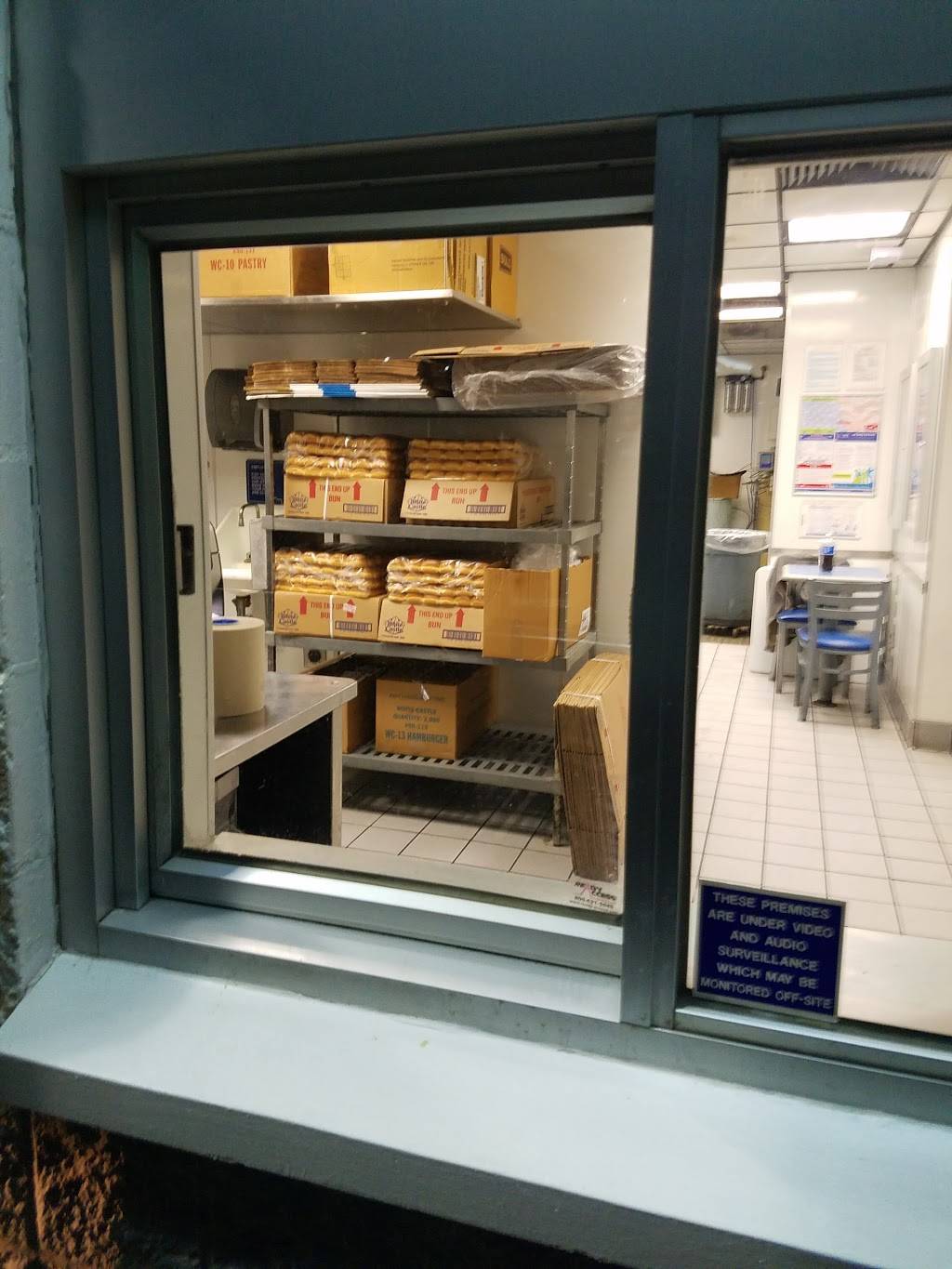 White Castle | restaurant | 8290 Windfall Ln, Camby, IN 46113, USA | 3178214830 OR +1 317-821-4830