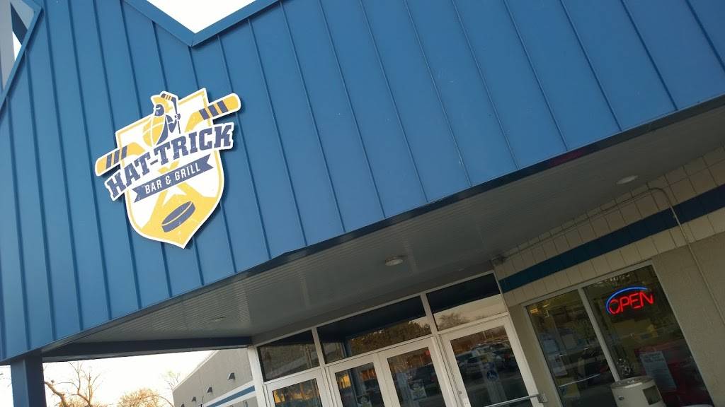 Hat-Trick Bar & Grill | restaurant | 3101 West Rd, Trenton, MI 48183, USA | 7346716100 OR +1 734-671-6100