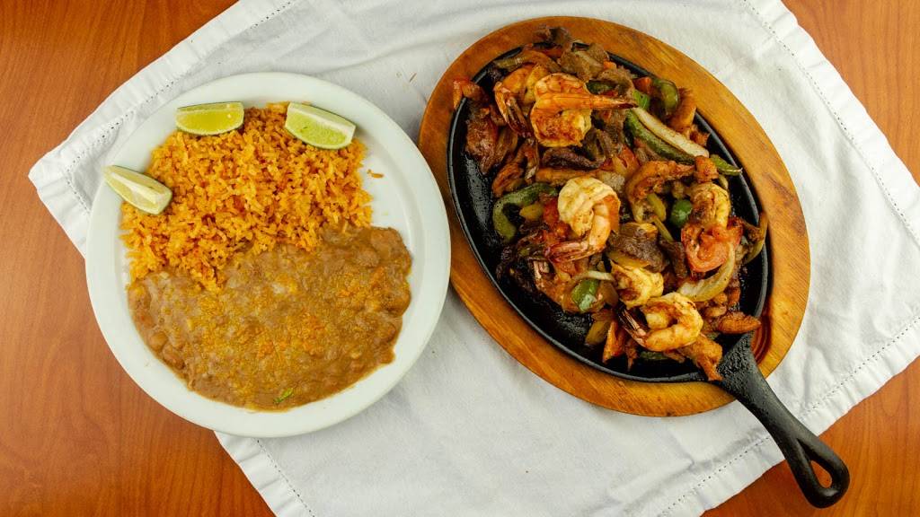 Mi Cielo Mexican Restaurant & Birrieria | restaurant | 3280 E Tulare Ave, Fresno, CA 93702, USA | 5593751660 OR +1 559-375-1660