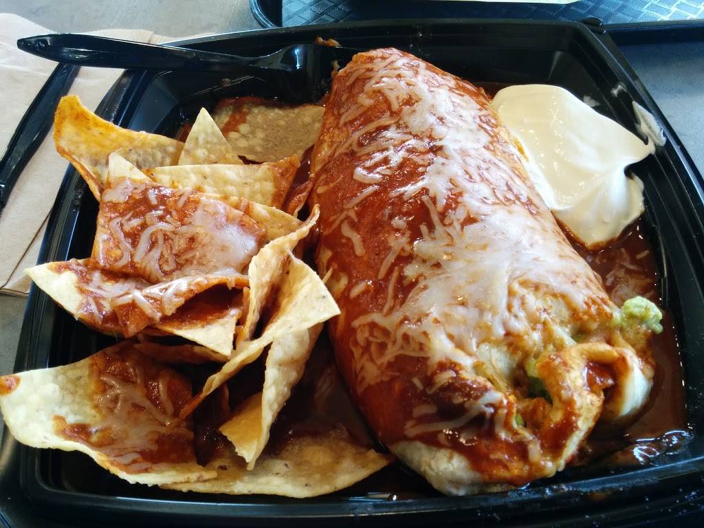 Baja Fresh | restaurant | 1020 Shaw Ave Ste B, Clovis, CA 93612, USA | 5593227000 OR +1 559-322-7000