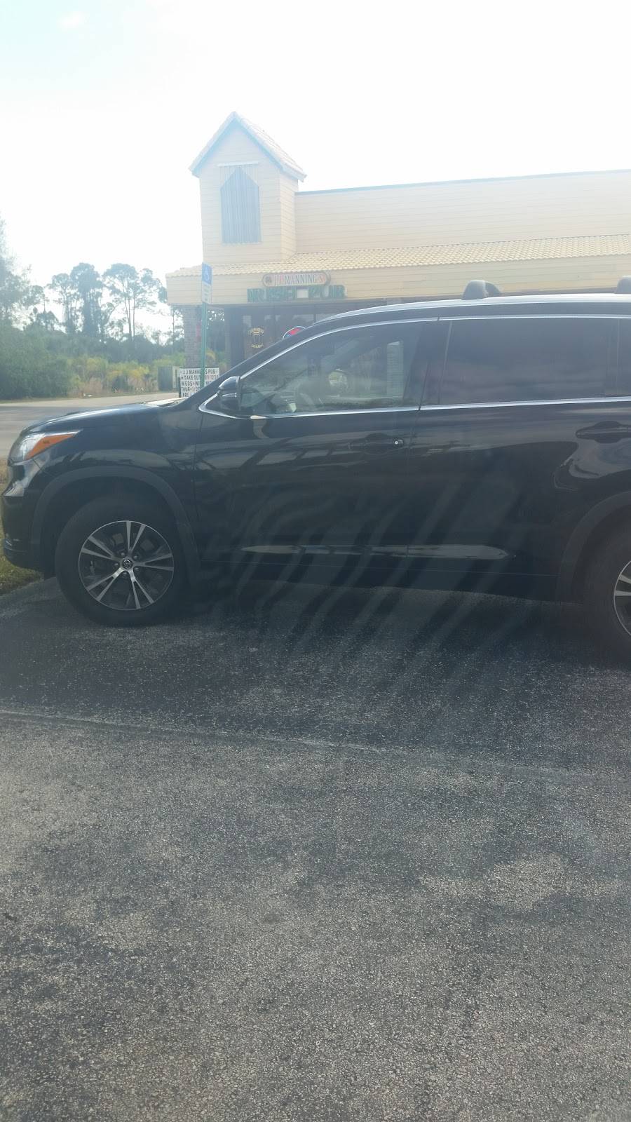 JJ Mannings | restaurant | 740 S Fleming St, Sebastian, FL 32958, USA | 7725891238 OR +1 772-589-1238