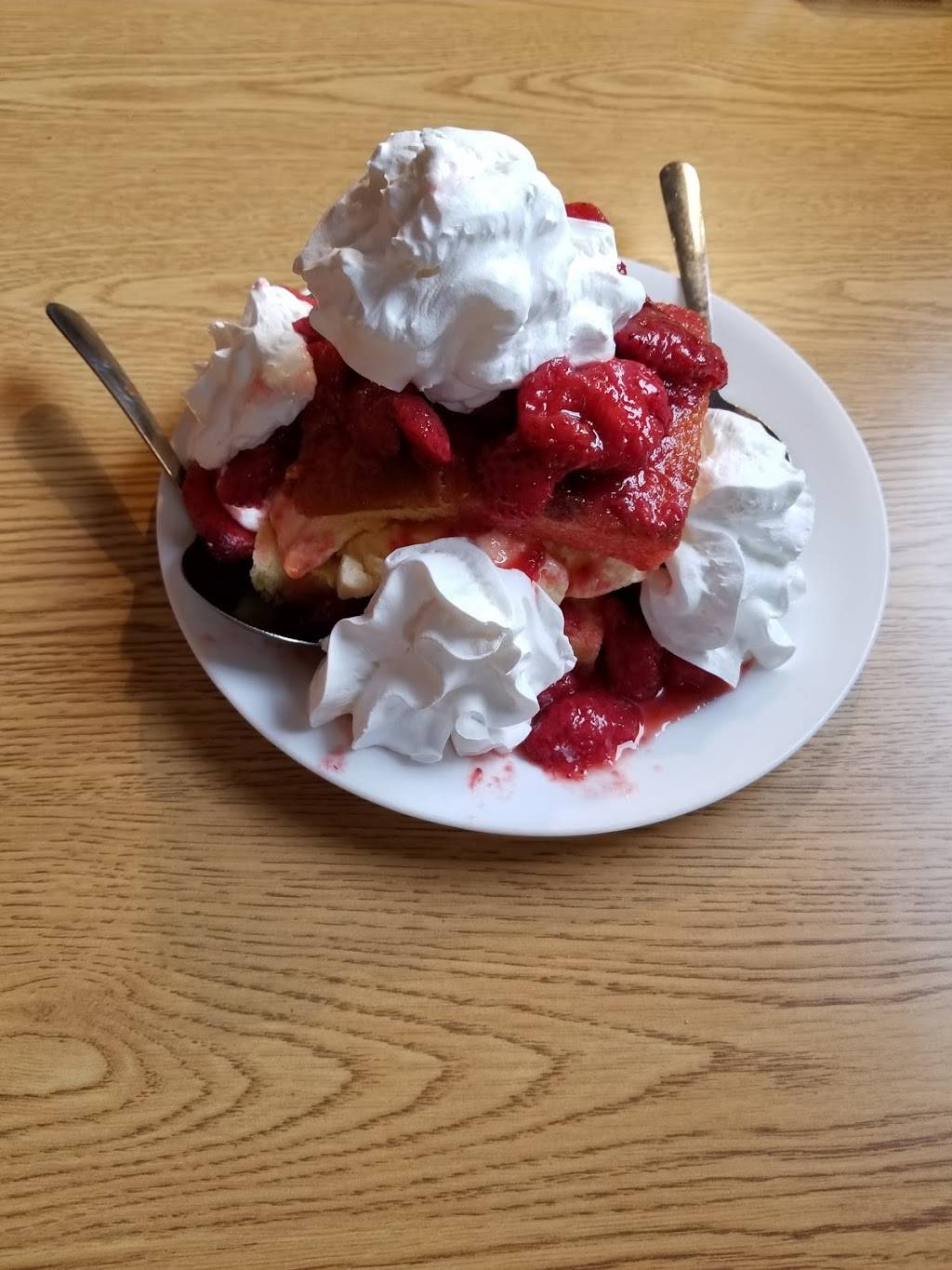 Hook & Anchor Family Seafood | restaurant | 950 Rutherford Rd, Marion, NC 28752, USA | 8286529467 OR +1 828-652-9467