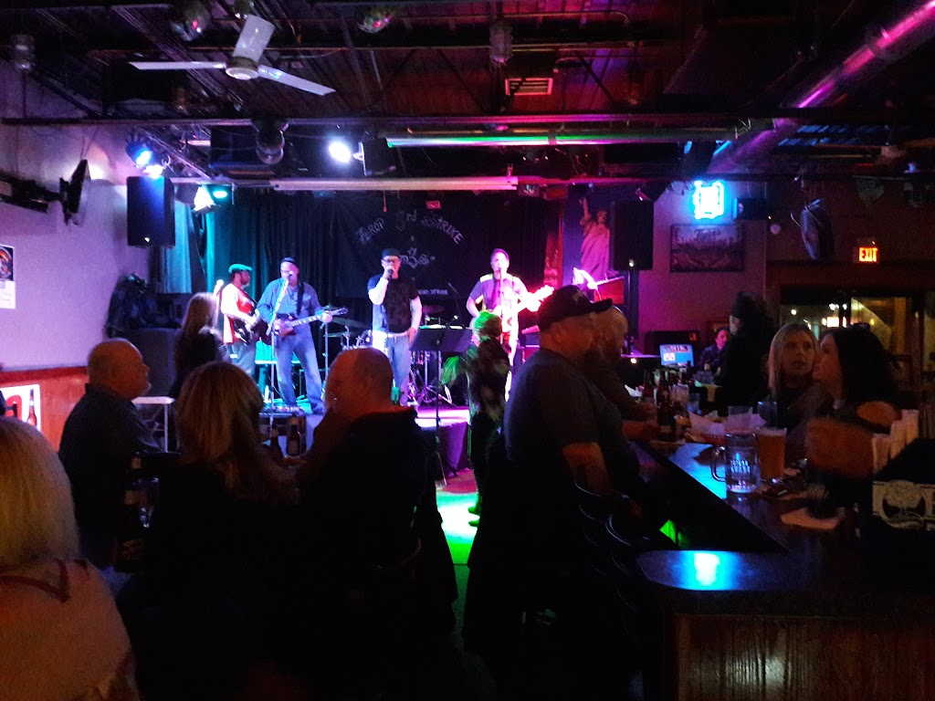 Chatters | restaurant | 7640 N Wayne Rd, Westland, MI 48185, USA | 7344223737 OR +1 734-422-3737