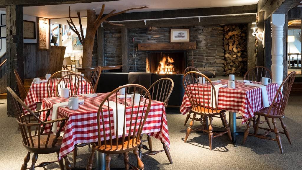 The Stowehof | restaurant | 434 Edson Hill Rd, Stowe, VT 05672, USA | 8022539722 OR +1 802-253-9722