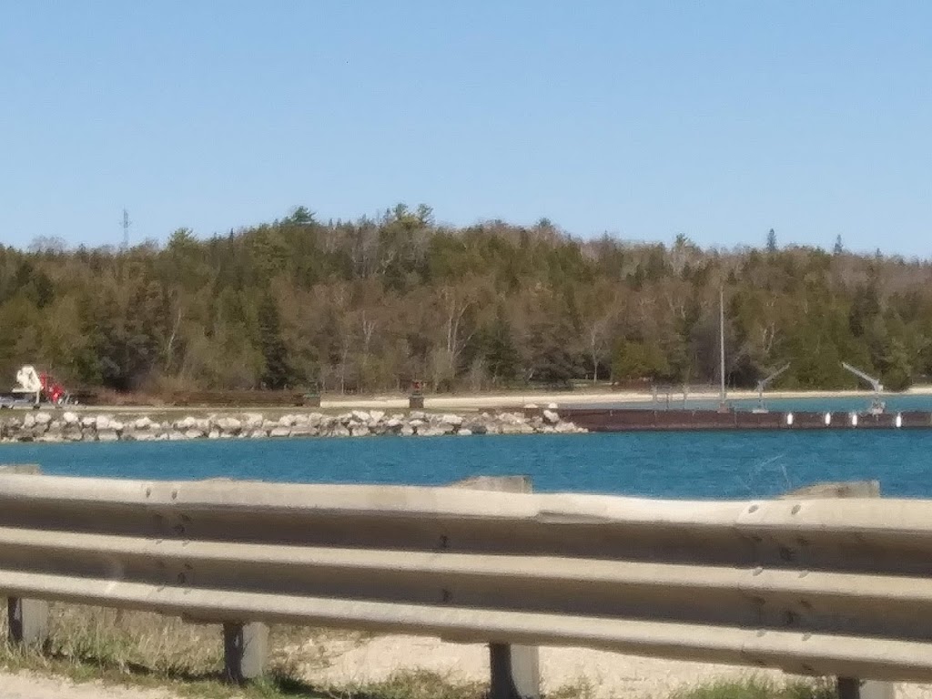 Bay Mills Resort & Casino | restaurant | 11386 W Lakeshore Dr, Brimley, MI 49715, USA | 8884229645 OR +1 888-422-9645