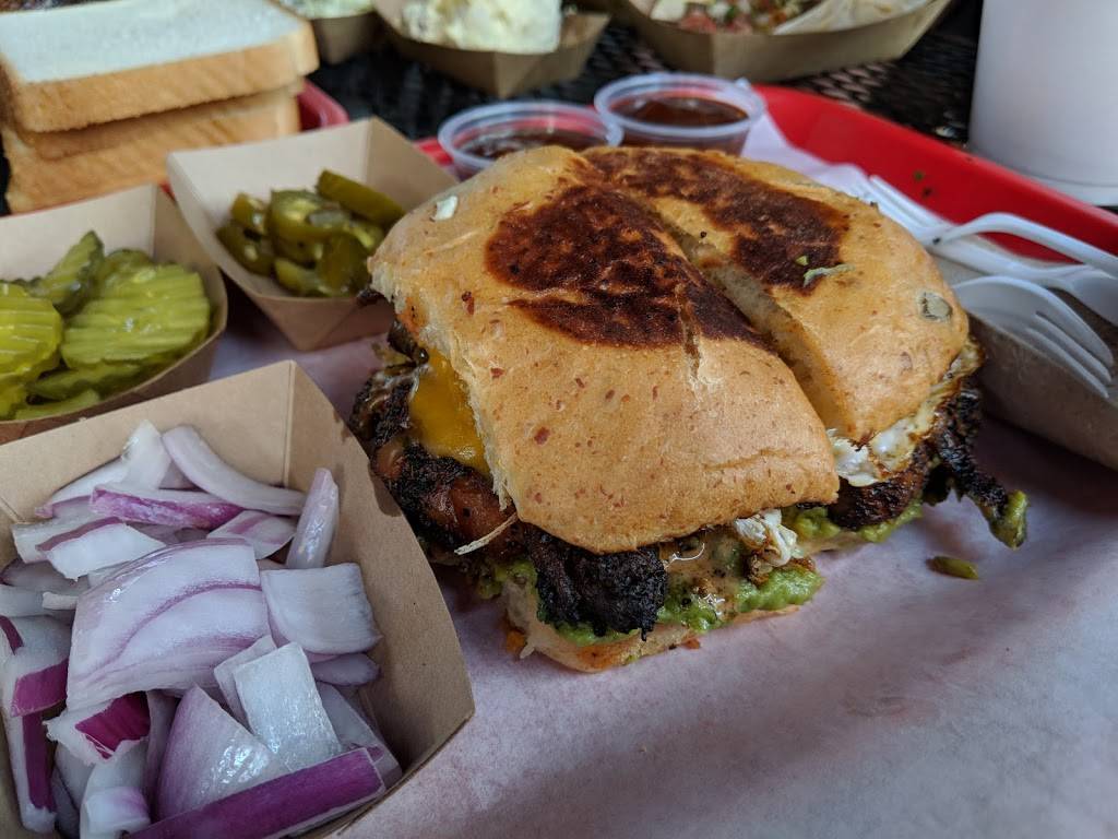 Stanley’s Famous Pit Bar-B-Q | restaurant | 525 S Beckham Ave, Tyler, TX 75702, USA | 9035930311 OR +1 903-593-0311