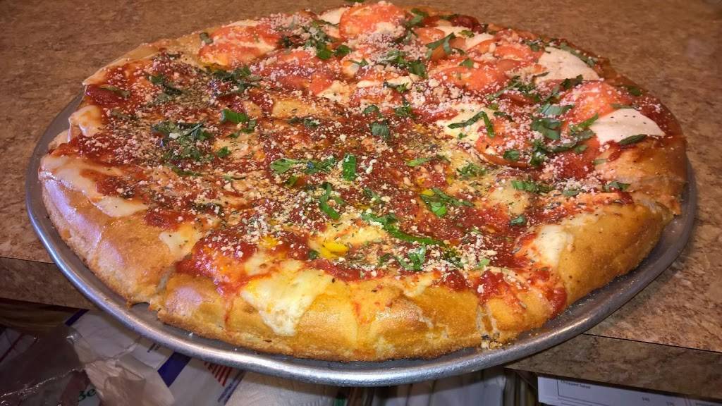 Luigis Pizza & Restaurant | meal takeaway | 16 Skyline Lakes Dr, Ringwood, NJ 07456, USA | 9738390268 OR +1 973-839-0268