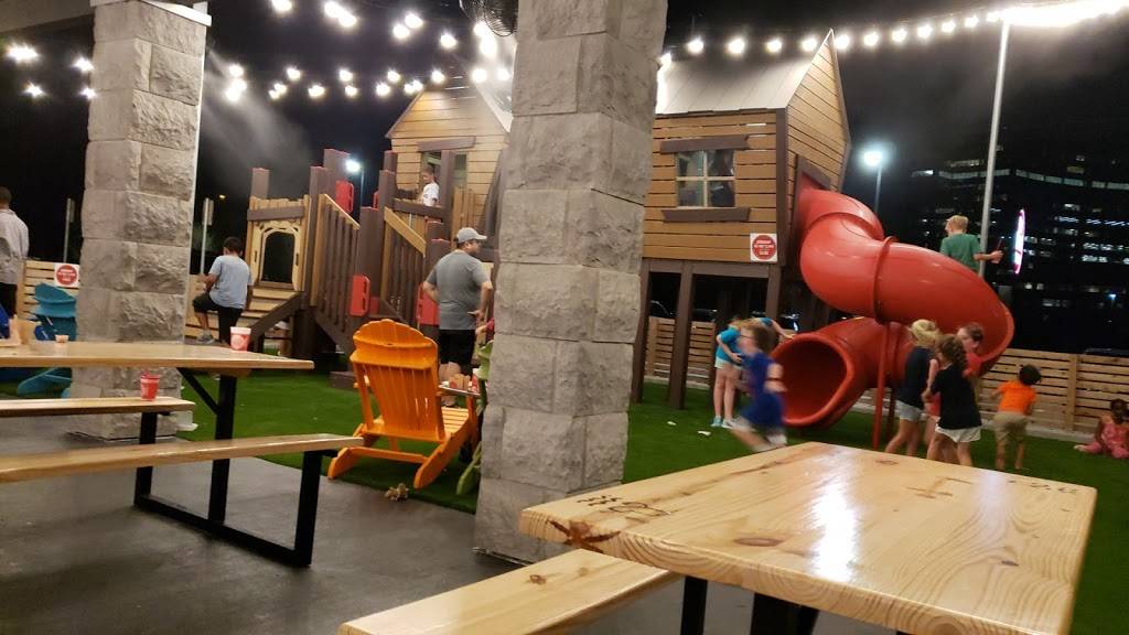 Hat Creek Burger Co. | restaurant | 2311 N Central Expy, Richardson, TX 75080, USA | 4697290771 OR +1 469-729-0771