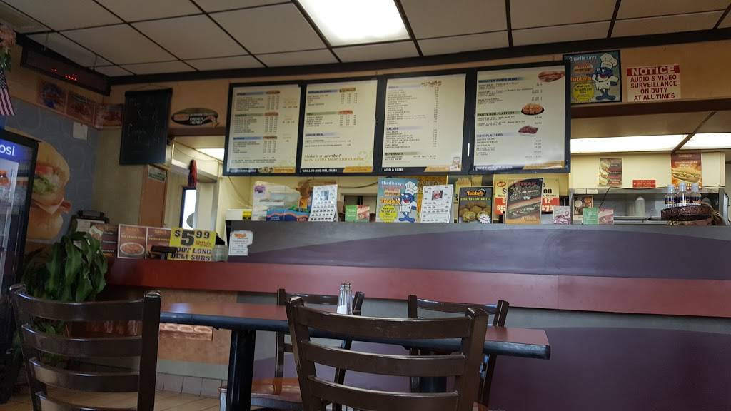 Tubbys | meal delivery | 2700 W 14 Mile Rd, Royal Oak, MI 48073, USA | 2482800220 OR +1 248-280-0220