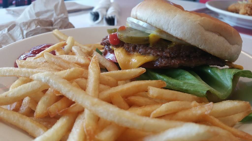 Steak n Shake | restaurant | 2009 N Kenyon Rd, Urbana, IL 61802, USA | 2173443855 OR +1 217-344-3855