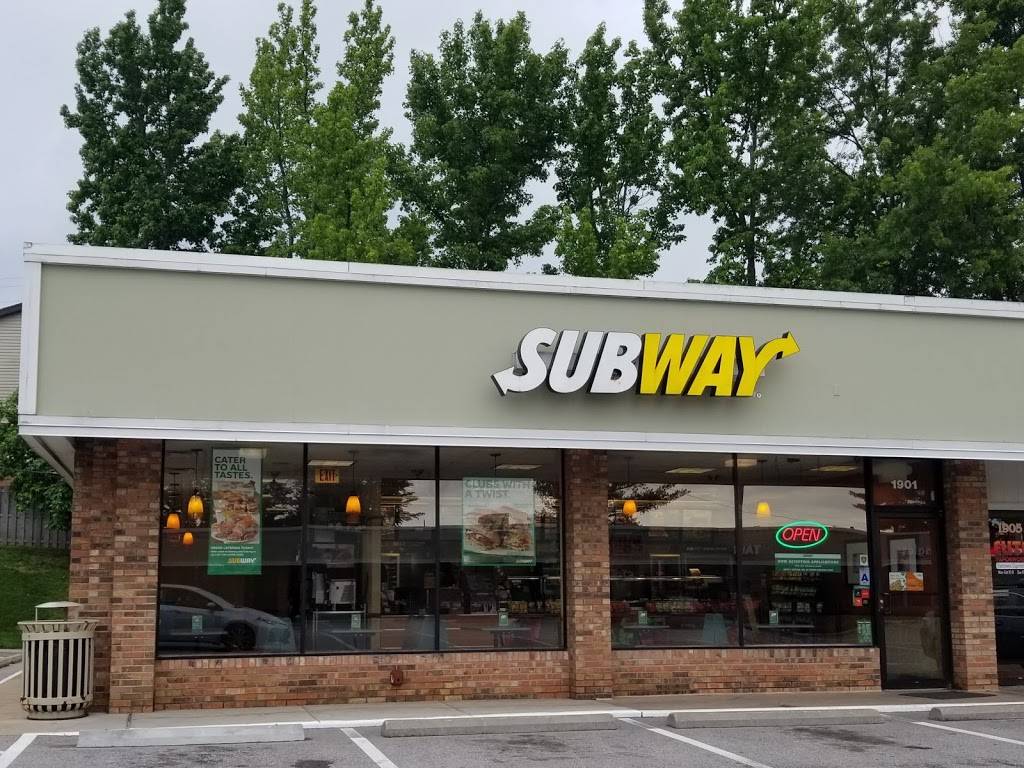 Subway | restaurant | 1901 Schuetz Rd, Maryland Heights, MO 63146, USA | 3148723993 OR +1 314-872-3993