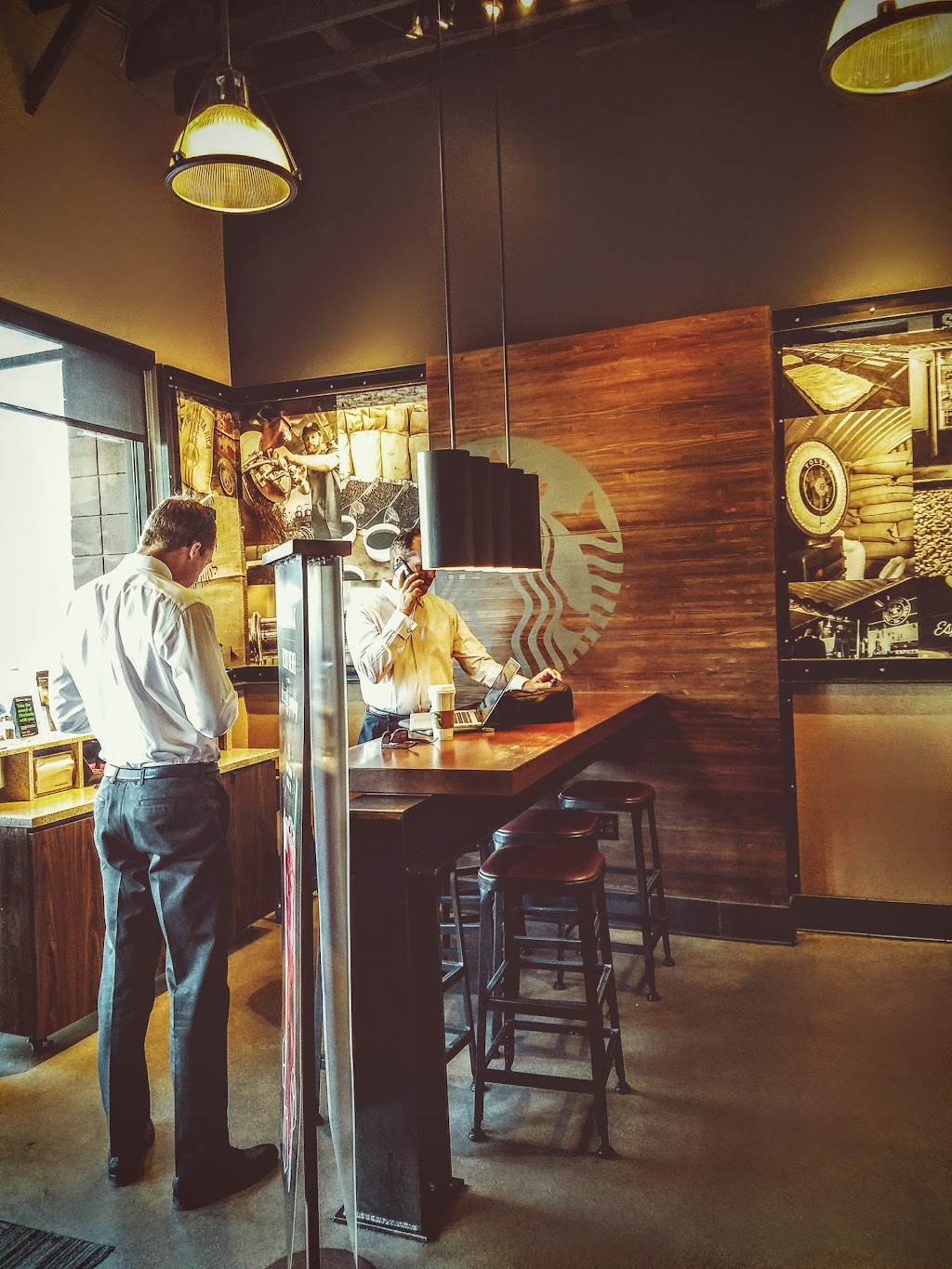 Starbucks | cafe | 13610 N Scottsdale Rd, Scottsdale, AZ 85254, USA | 4809919665 OR +1 480-991-9665