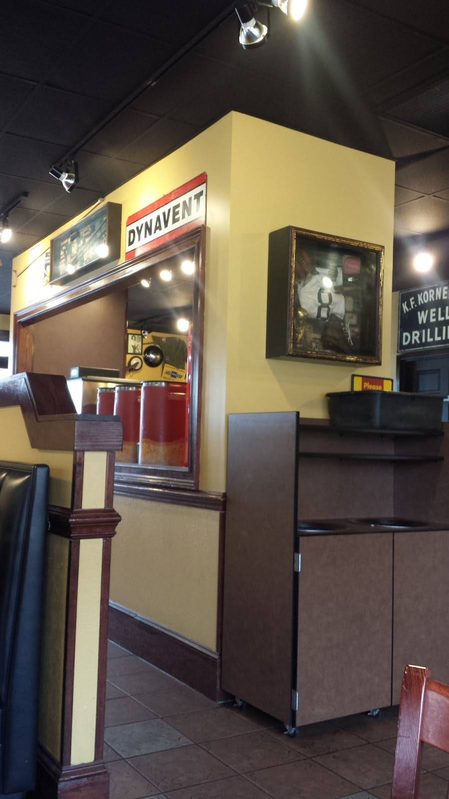 Zaxbys Chicken Fingers & Buffalo Wings | restaurant | 67 Highlands Square Dr, Hendersonville, NC 28792, USA | 8286934566 OR +1 828-693-4566