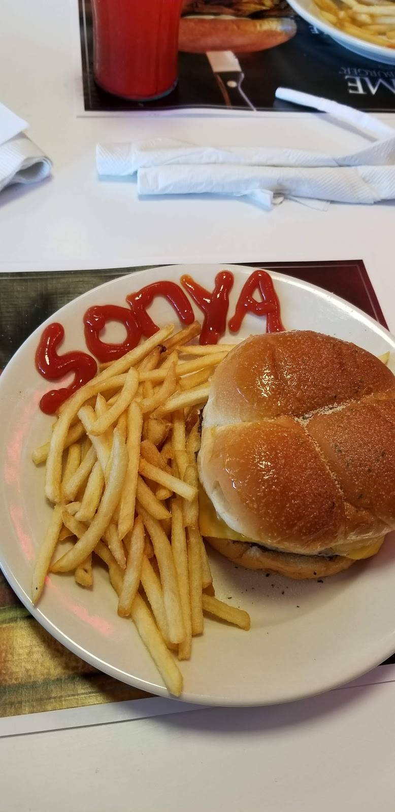 Steak n Shake | restaurant | 10181 Colerain Ave, Cincinnati, OH 45251, USA | 5133702014 OR +1 513-370-2014