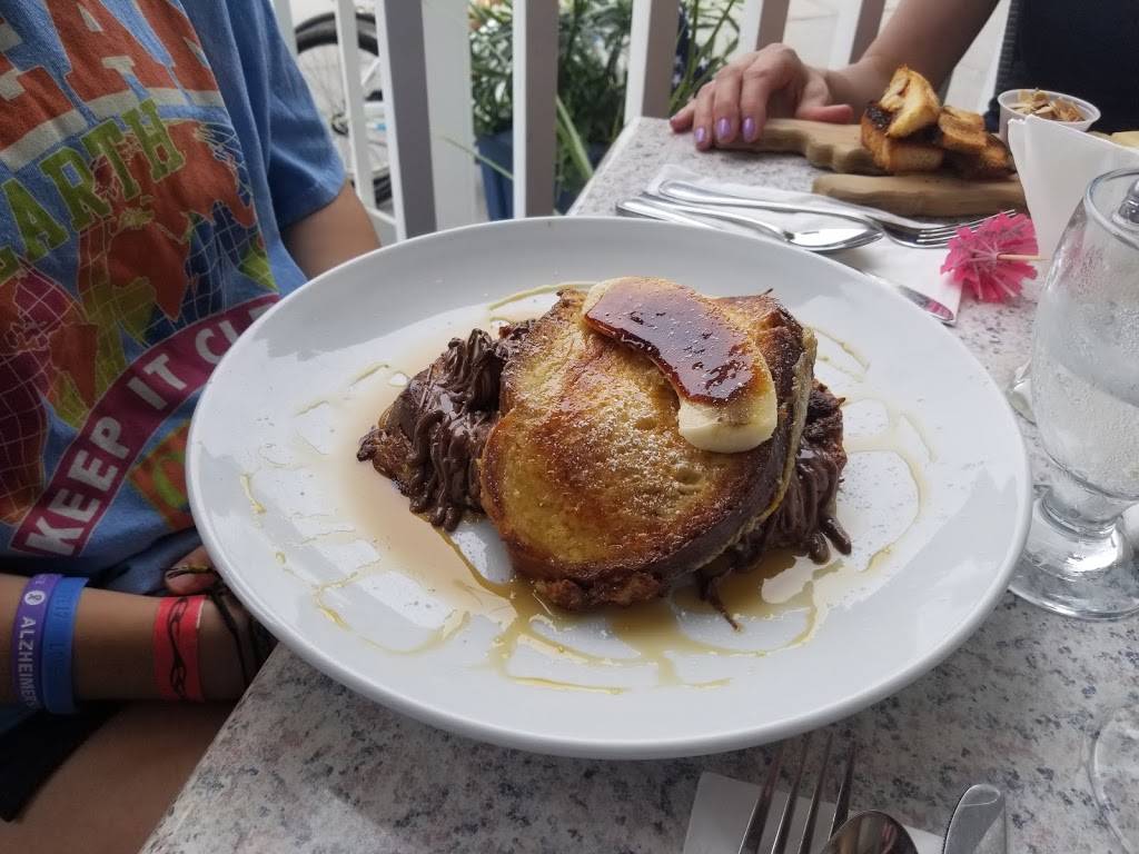 The Landing at Ocean Beach | restaurant | 620 Bay Walk, Ocean Beach, NY 11770, USA | 6315835800 OR +1 631-583-5800