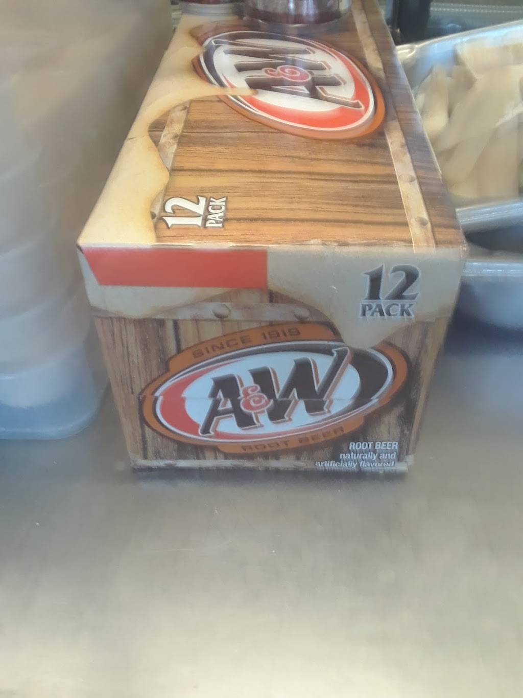 Fry Daddys | restaurant | 608 W Main St, Lowell, MI 49331, USA | 6168973474 OR +1 616-897-3474