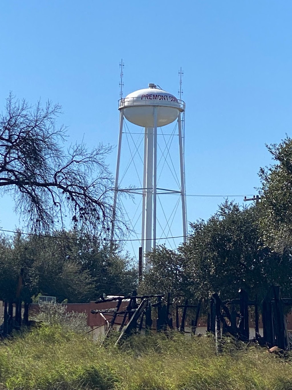 Dairy Queen | restaurant | 323 N Broadway St, Premont, TX 78375, USA | 3613483215 OR +1 361-348-3215