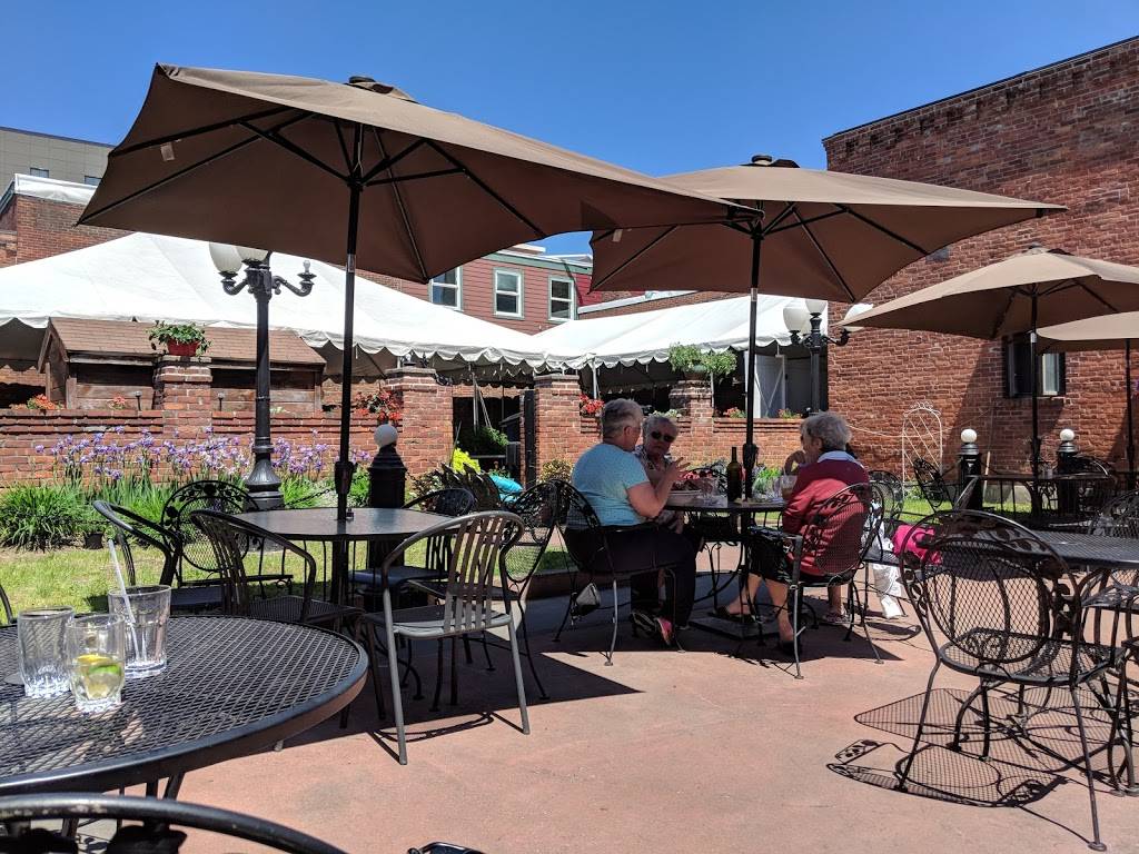 The Old Foundry | restaurant | 1 Federal St, St Albans City, VT 05478, USA | 8025240330 OR +1 802-524-0330