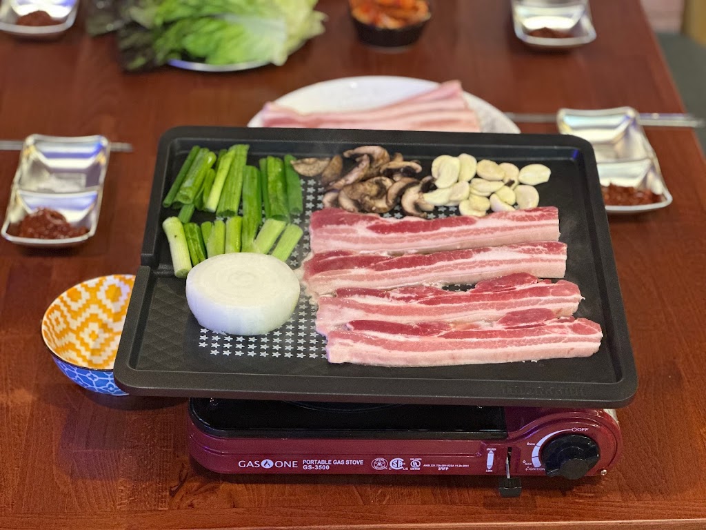 CM Chicken & bobadod | restaurant | 2663 Grand Ave, Waukegan, IL 60085, USA | 2244479731 OR +1 224-447-9731