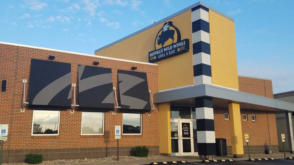 Buffalo Wild Wings | restaurant | 851 South, US-51, Forsyth, IL 62535, USA | 2178778370 OR +1 217-877-8370
