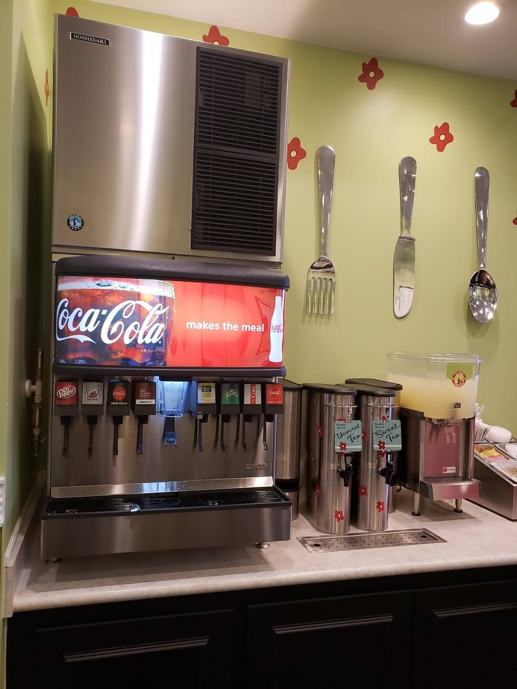 Chicken Salad Chick | restaurant | 965 E Bloomingdale Ave, Brandon, FL 33511, USA | 8135485430 OR +1 813-548-5430