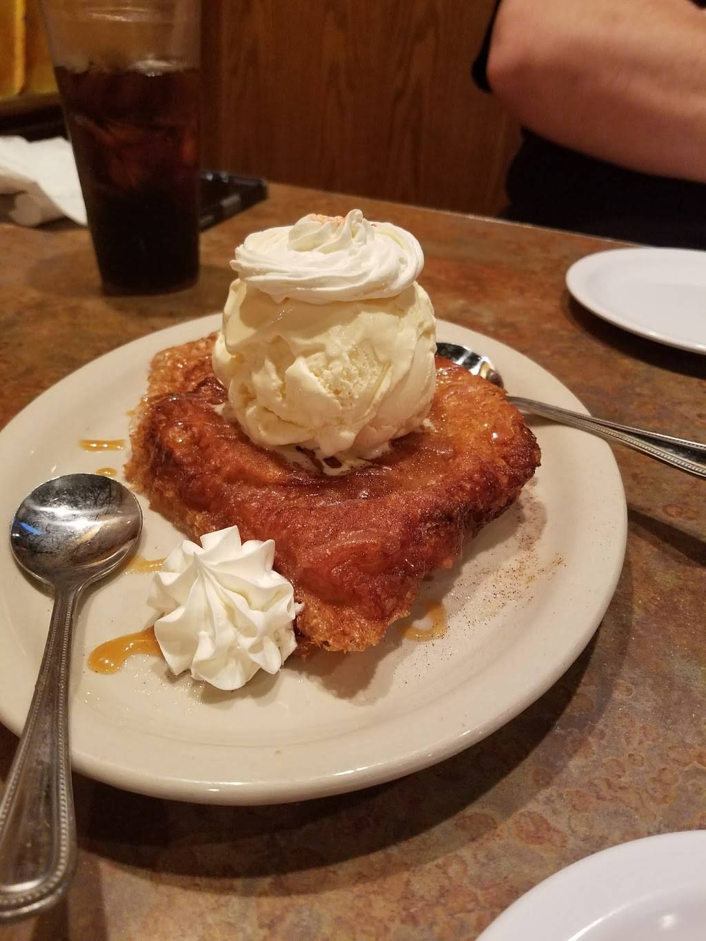 Montereys Little Mexico | restaurant | 12520 Greenspoint Dr, Houston, TX 77060, USA | 2818764309 OR +1 281-876-4309