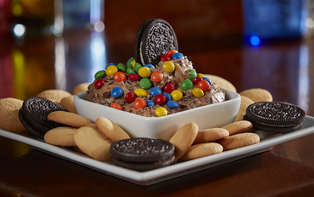 Anduzzis Sports Club - Kimberly | restaurant | 800 S Washington St, Kimberly, WI 54136, USA | 9204233886 OR +1 920-423-3886