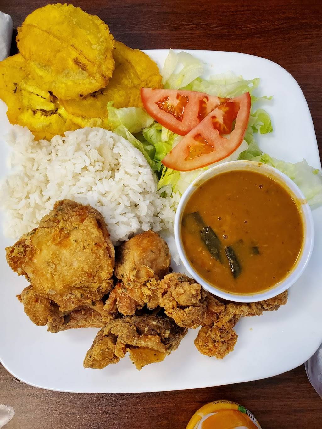 Sabrosura 718 restaurant | restaurant | 2300 Deer Creek Commerce Ln, Davenport, FL 33837, USA | 8634386041 OR +1 863-438-6041