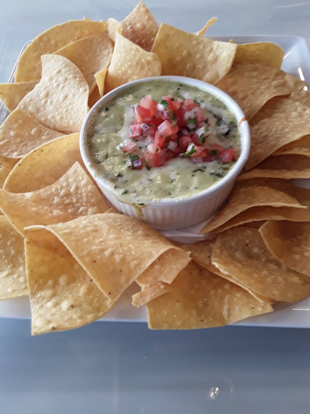 Nick & Mike Bar and Grill | restaurant | 11524 N Tryon St #7, Charlotte, NC 28262, USA | 9803350405 OR +1 980-335-0405