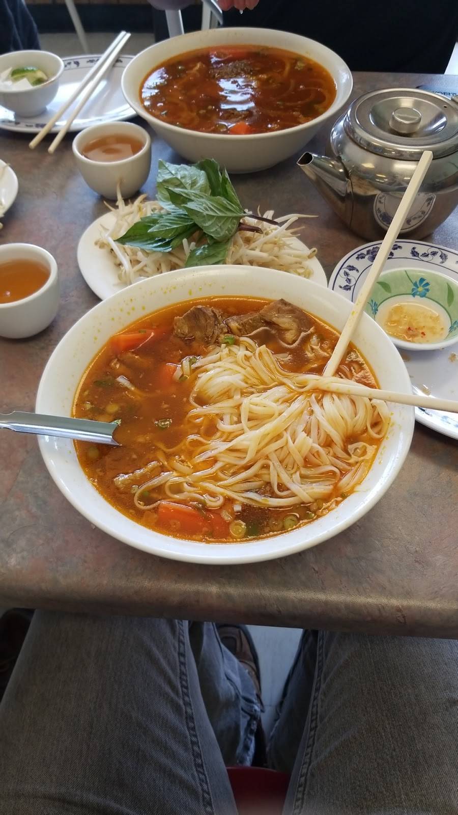 Pho Saigon | restaurant | 240 Silvercreek Pkwy N, Guelph, ON N1H 7P8, Canada | 5198222800 OR +1 519-822-2800